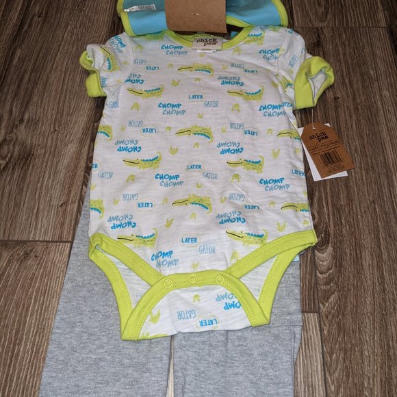 NWT Baby Boy (9-12M) - CHICK PEA 4pcs Alligator Pant Set - Picture 4 of 7